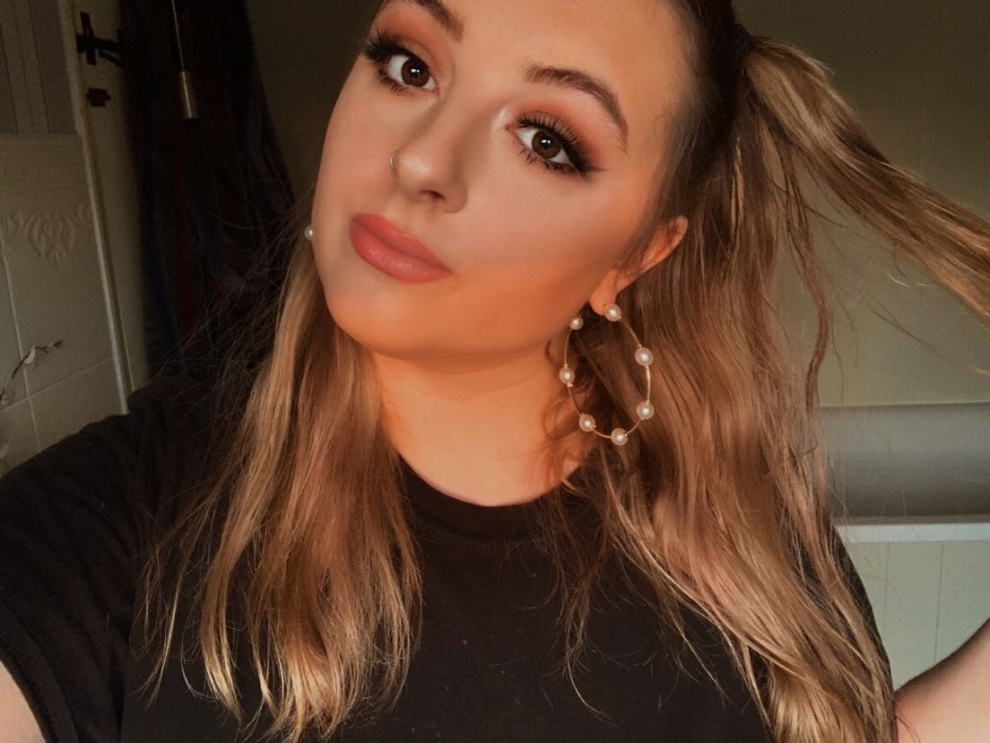 Scarlettskye (@scarlett-skye), OnlyFans creator