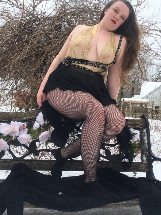 Scarlettevermore (@scarlettevermore), OnlyFans creator
