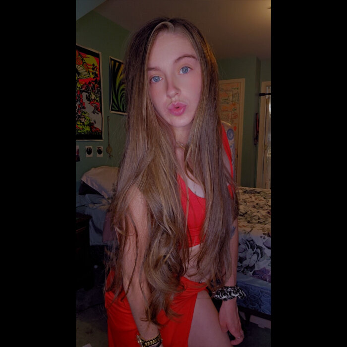 Scorpih0e666 (@scorpi-h0e666), OnlyFans creator