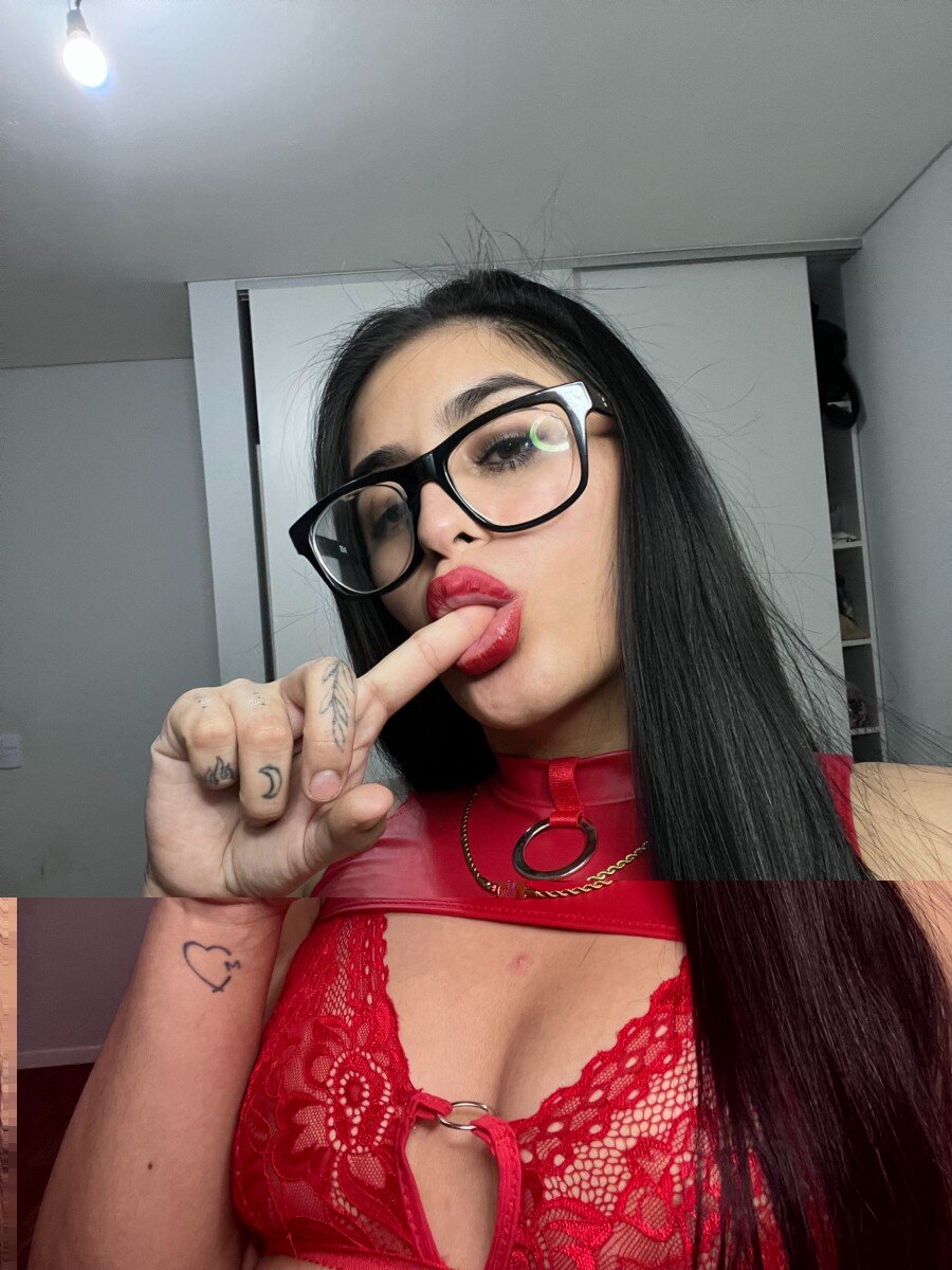 Scyllaxx (@scyllaxx), OnlyFans creator