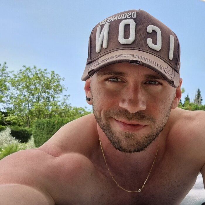 Semirawze (@semi_rawze), OnlyFans creator