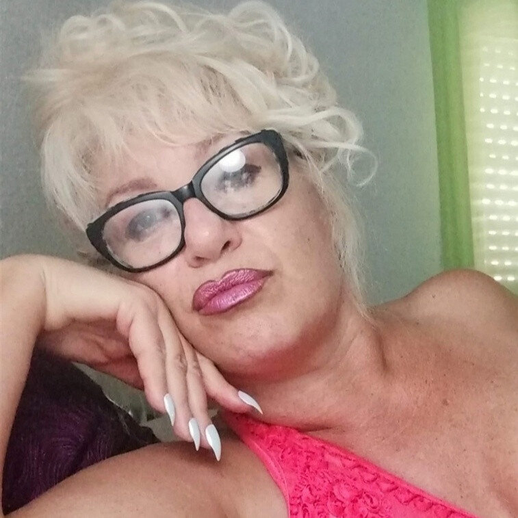 Senorafina (@senorafina), OnlyFans creator