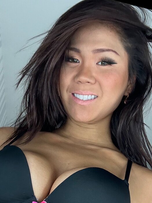 Seoulsuperstar (@seoulsuperstar), OnlyFans creator