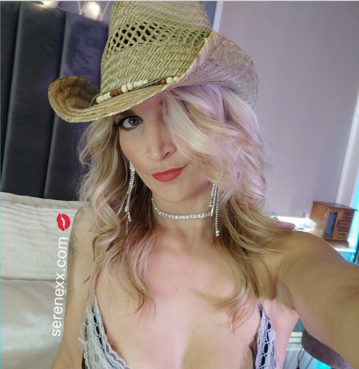Serenexx (@serenexx), OnlyFans creator