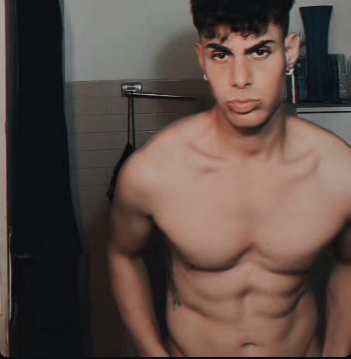 Setiaro000 (@setiaro000), OnlyFans creator