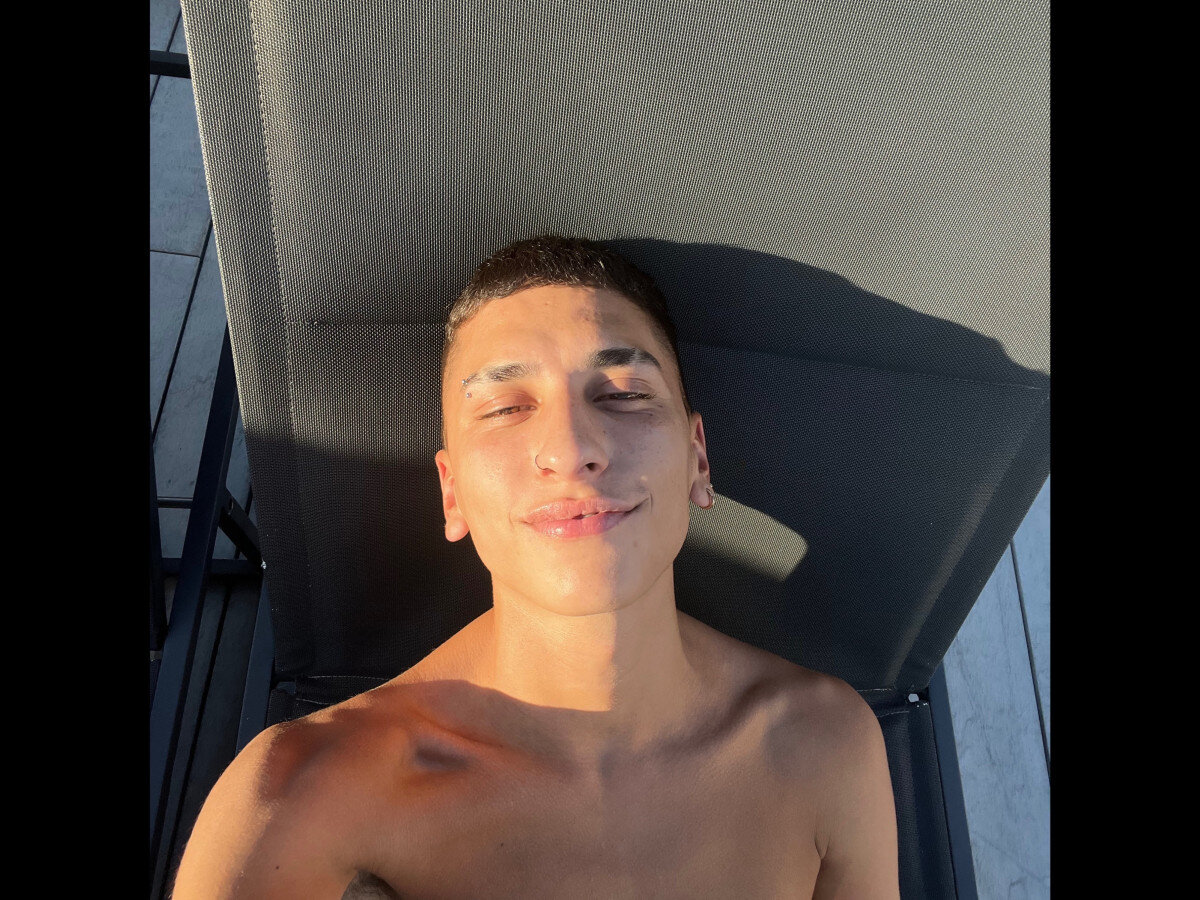 Sewasleonn (@sewasleonn), OnlyFans creator