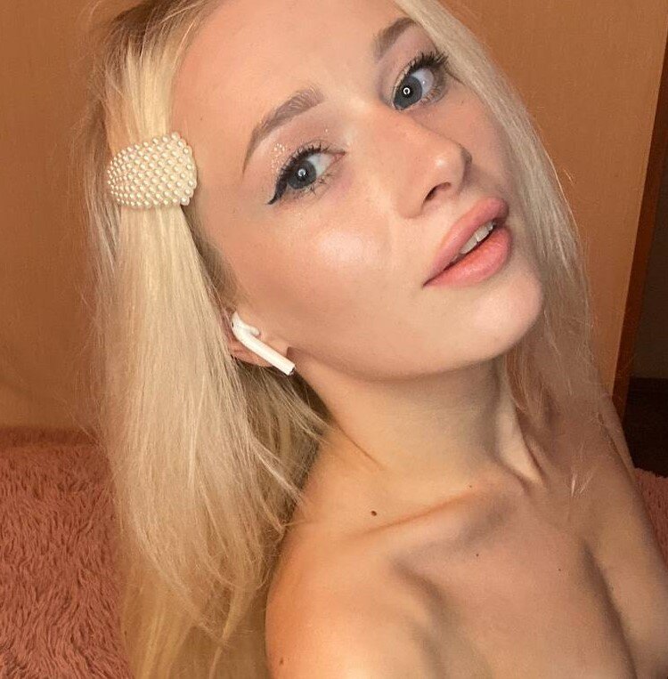 Sexalexxxa (@sexalexxxa), OnlyFans creator