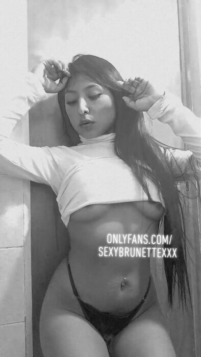 Sexybrunettexxx (@sexybrunettexxx), OnlyFans creator