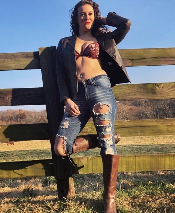 Sexycowgirlbabe (@sexycowgirlbabe), OnlyFans creator