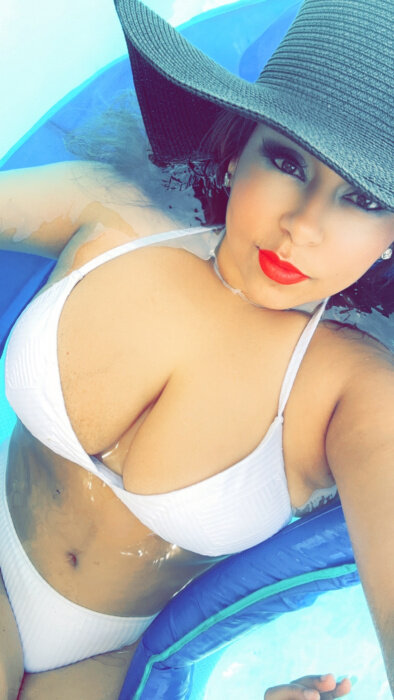 Sexylatinaxoxo (@sexylatina.xoxo), OnlyFans creator