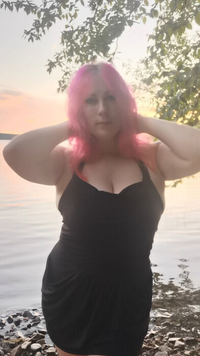 Sexylexivip (@sexylexivip), OnlyFans creator