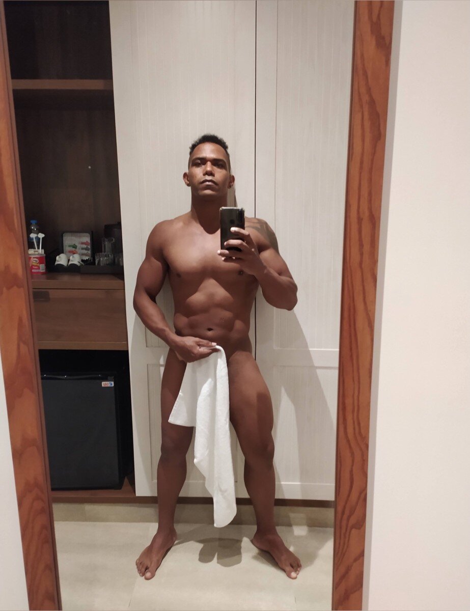 Sexymenrd (@sexymenrd), OnlyFans creator