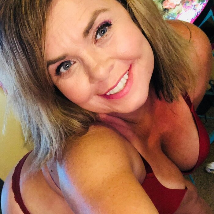Sexymombree (@sexymombree), OnlyFans creator