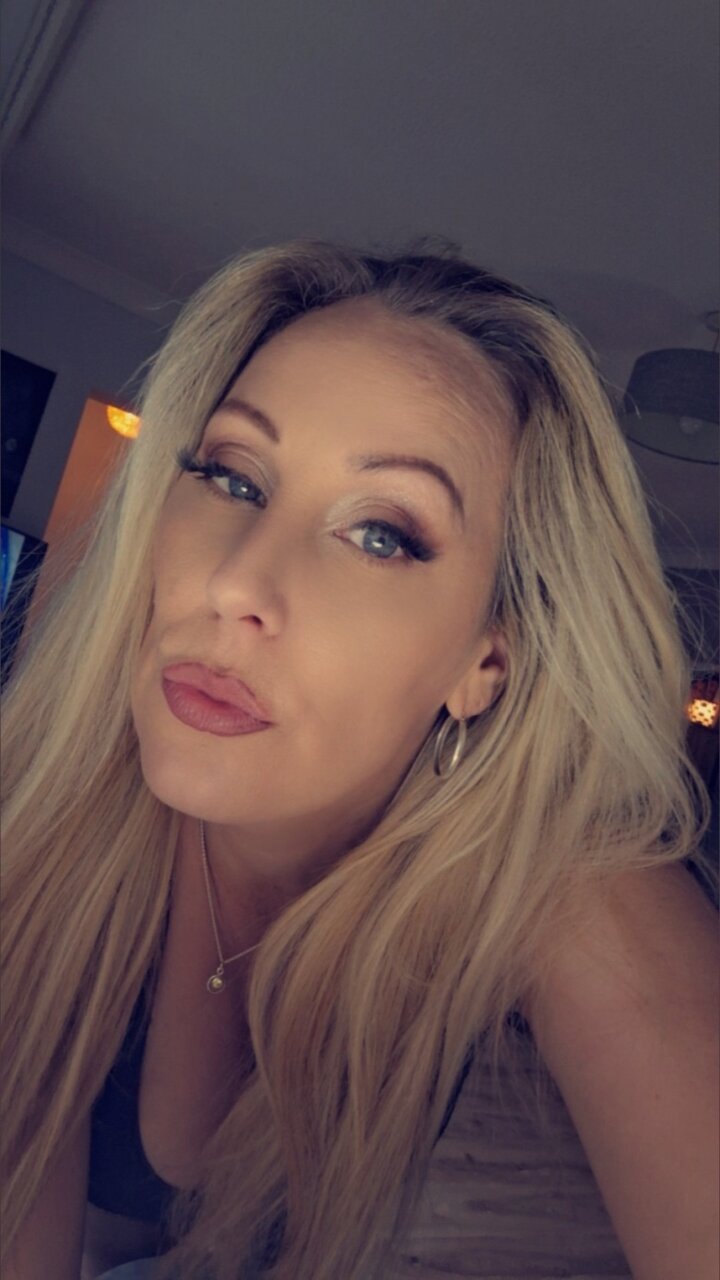 Sexysammie34 (@sexysammie34), OnlyFans creator