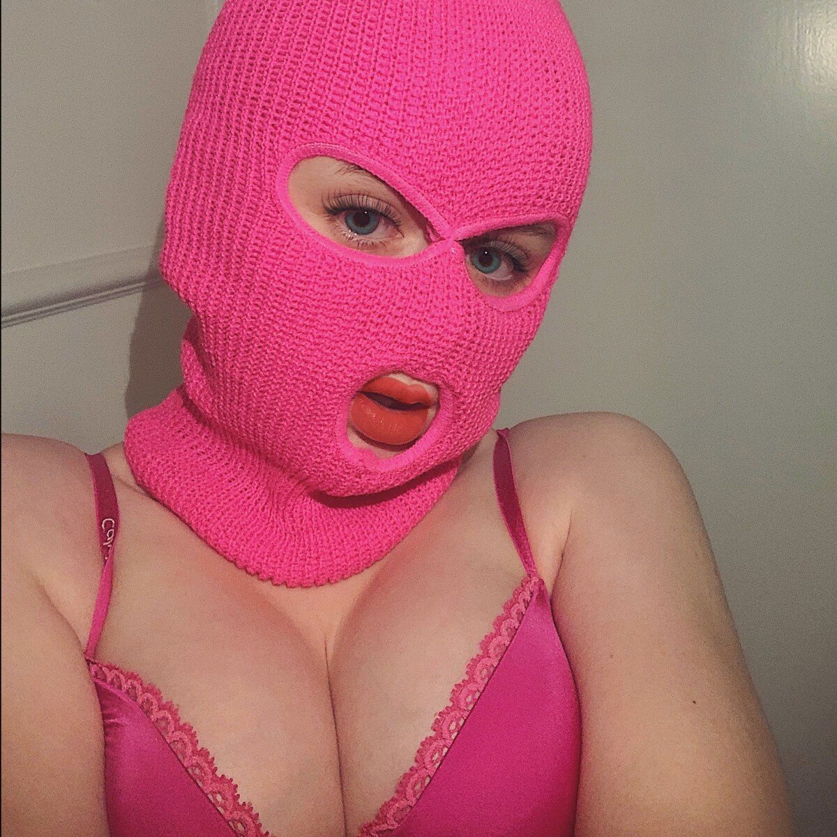 Sexysiennarose (@sexysiennarose), OnlyFans creator
