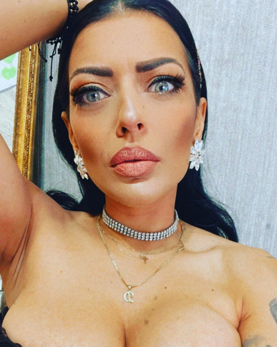 Sexysinglemommy (@sexysinglemommy), OnlyFans creator