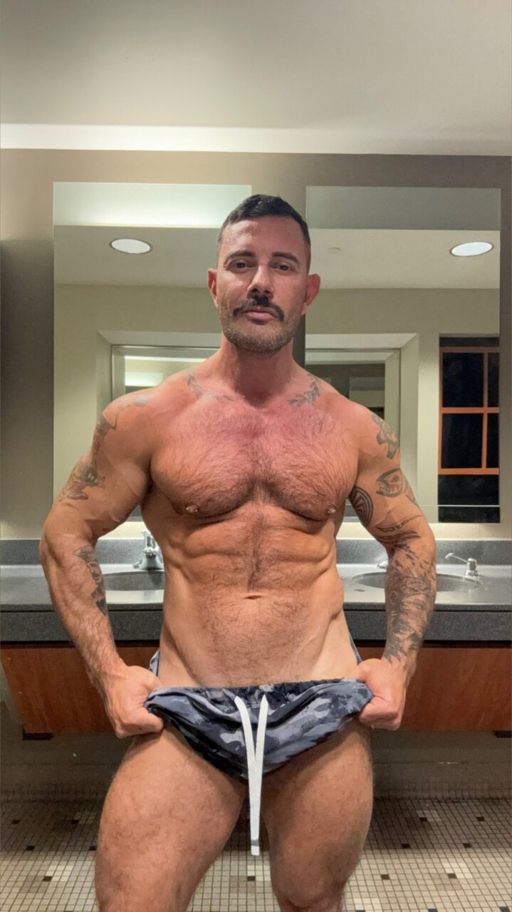 Sexystache (@sexystache), OnlyFans creator