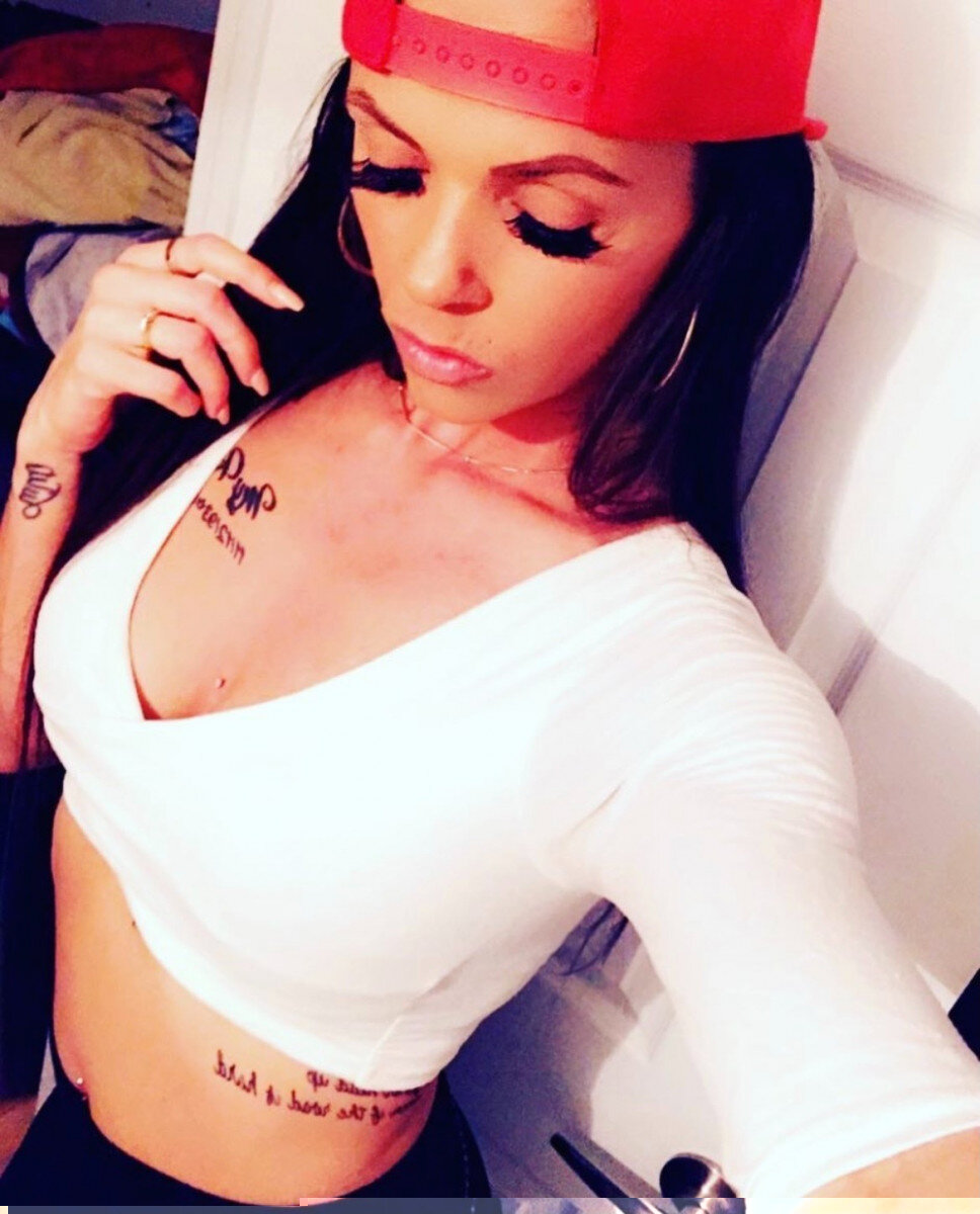 Sexytatoogirl (@sexytatoogirl), OnlyFans creator