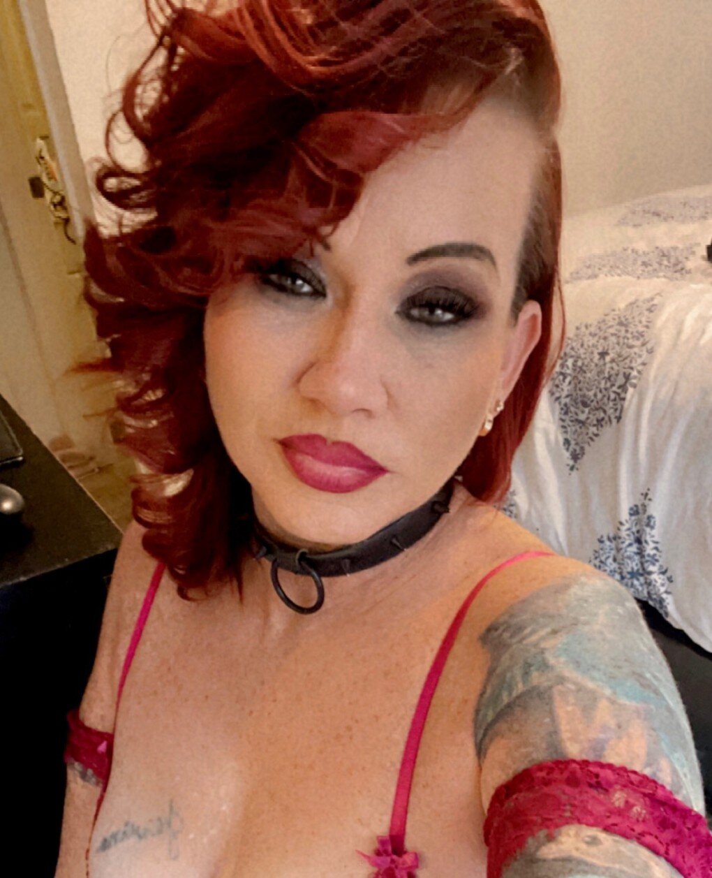 Sexywhytegirl (@sexywhytegirl), OnlyFans creator