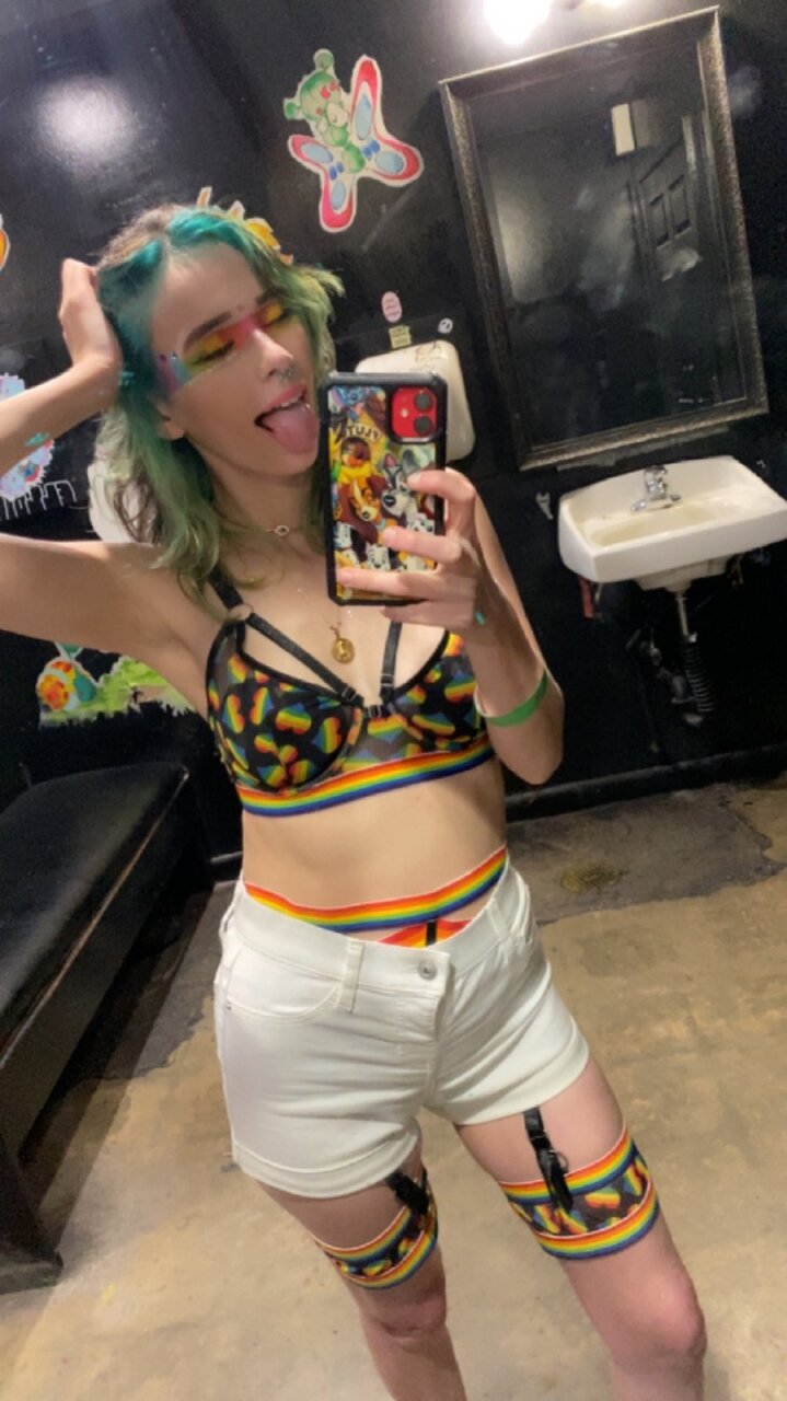 Shadowvixen97 (@shadowvixen97), OnlyFans creator
