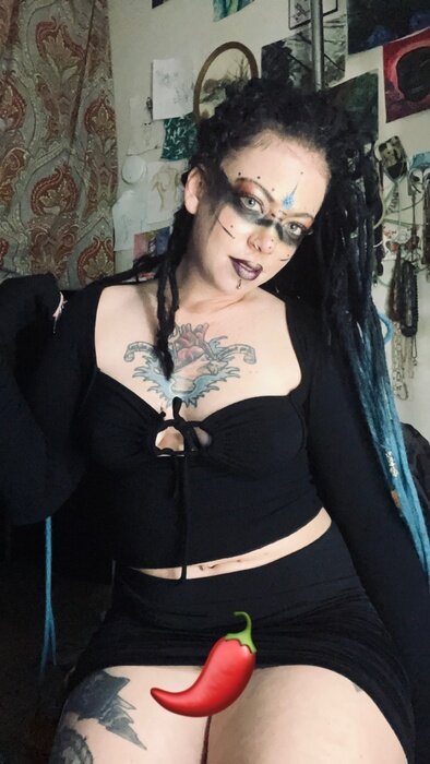 Sharayacaine (@sharayacaine), OnlyFans creator