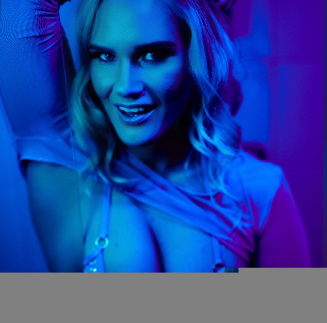 Shazzamckenzie (@shazzamckenzie), OnlyFans creator