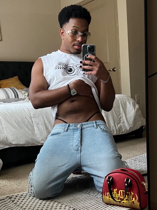 Sheabutterxx (@sheabutterxx), OnlyFans creator