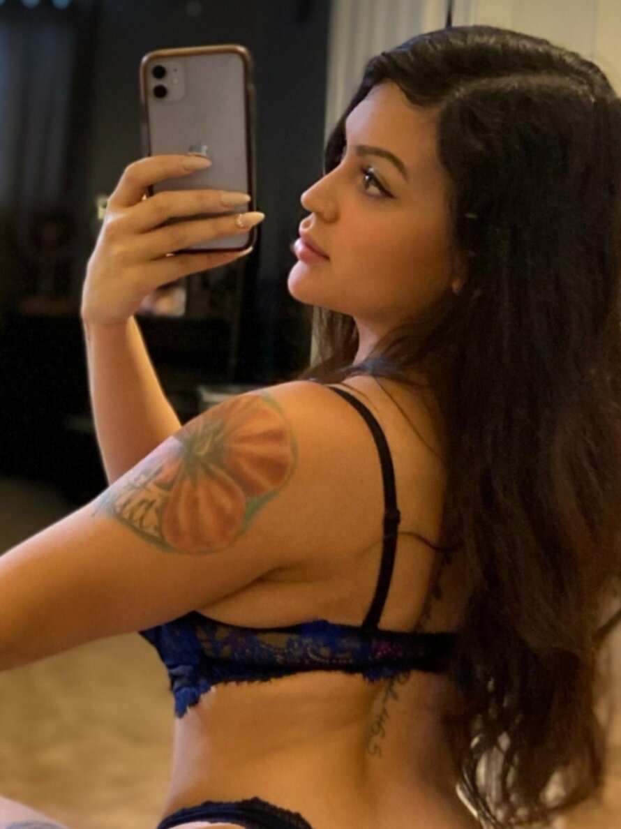 Sheforeiign (@sheforeiign), OnlyFans creator