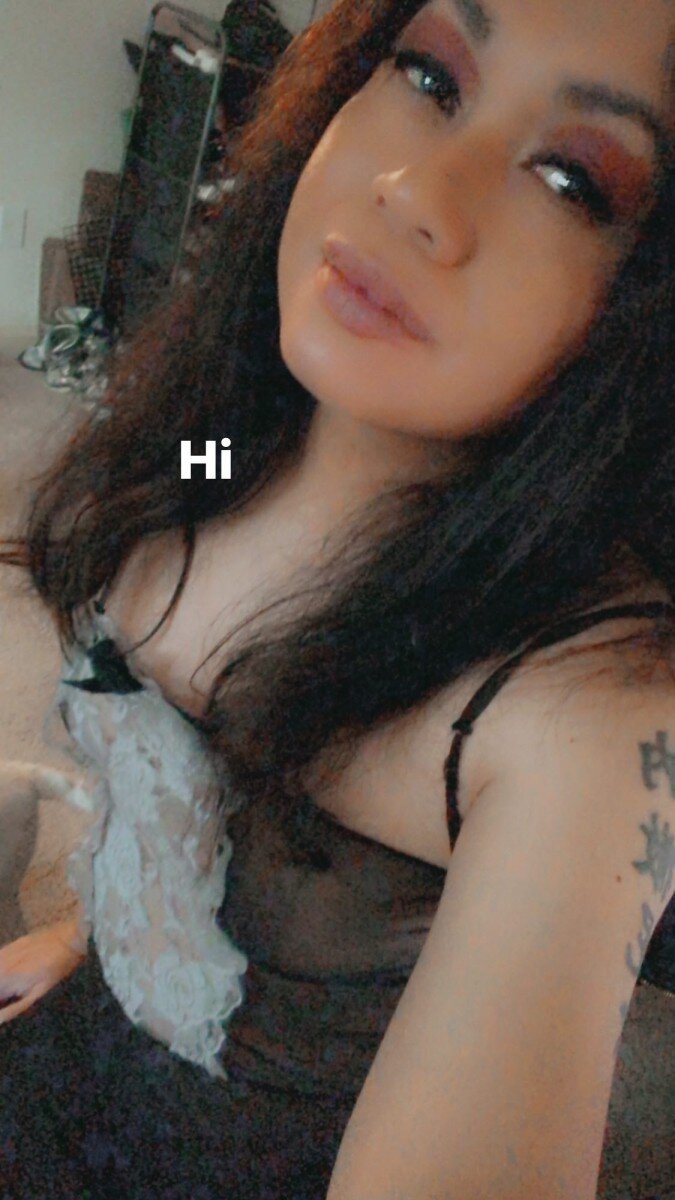 Shemalekim28 (@shemalekim28), OnlyFans creator