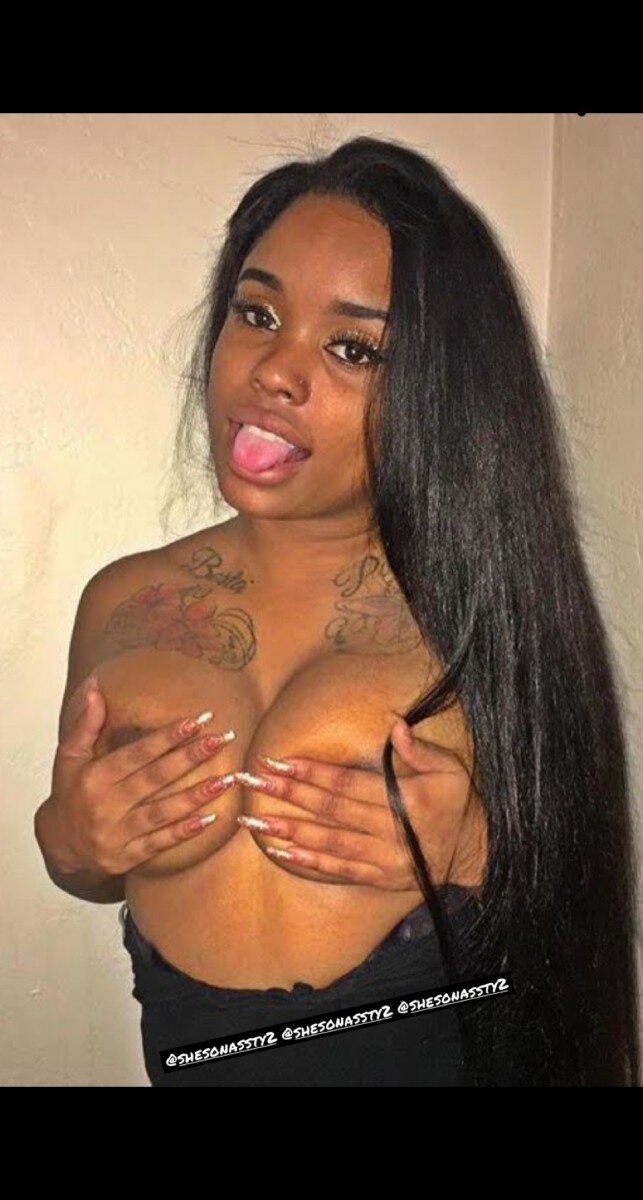 Shesonassty2 (@shesonassty2), OnlyFans creator