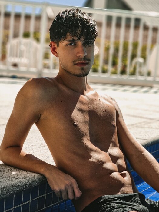 Shhhrafa (@shhhrafa), OnlyFans creator