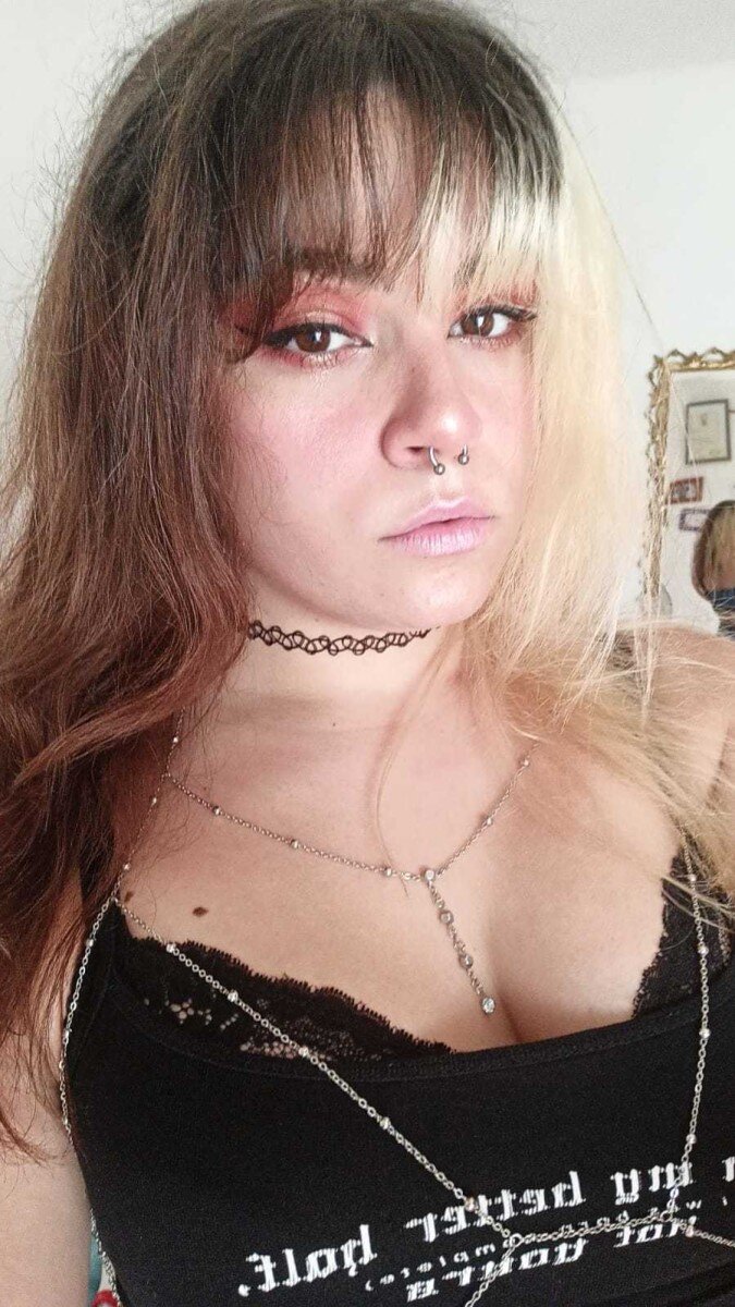 Shialax (@shialax), OnlyFans creator