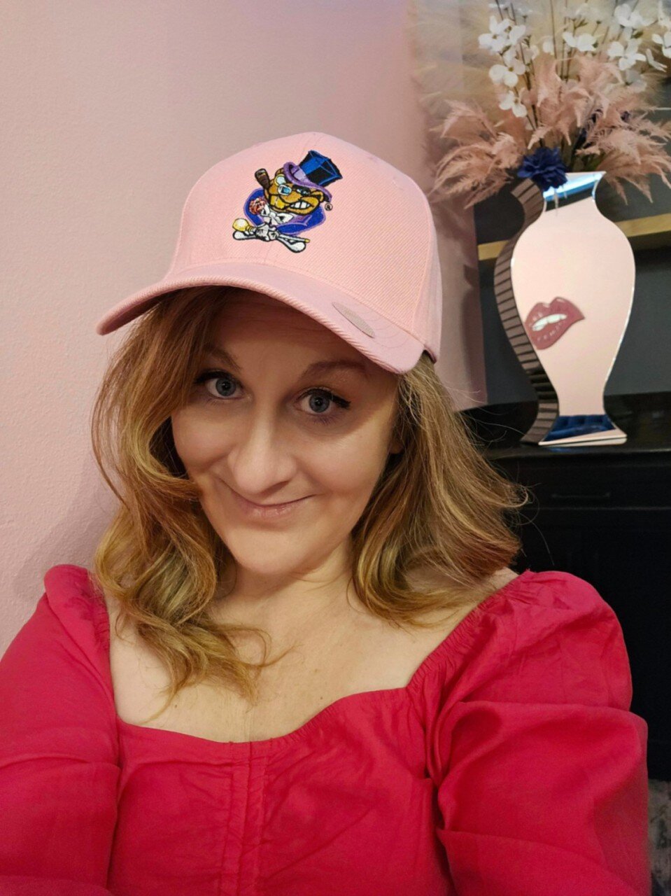 Shimmeryelegance (@shimmeryelegance), OnlyFans creator