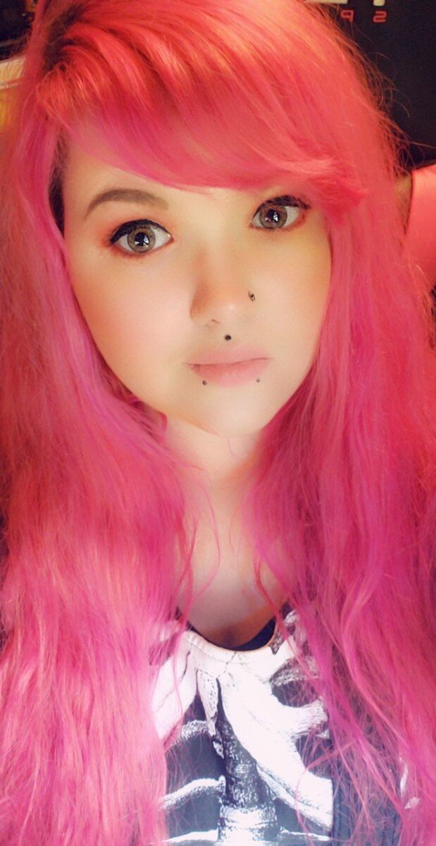 Shinysaruh (@shinysaruh), OnlyFans creator