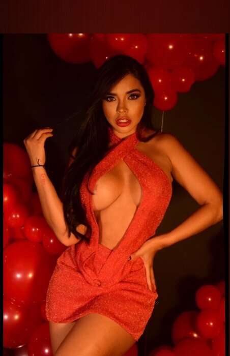 Shirleylash (@shirleyla_sh), OnlyFans creator
