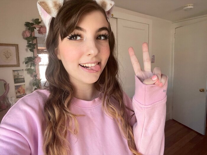 Shyangel0 (@shyangel0), OnlyFans creator