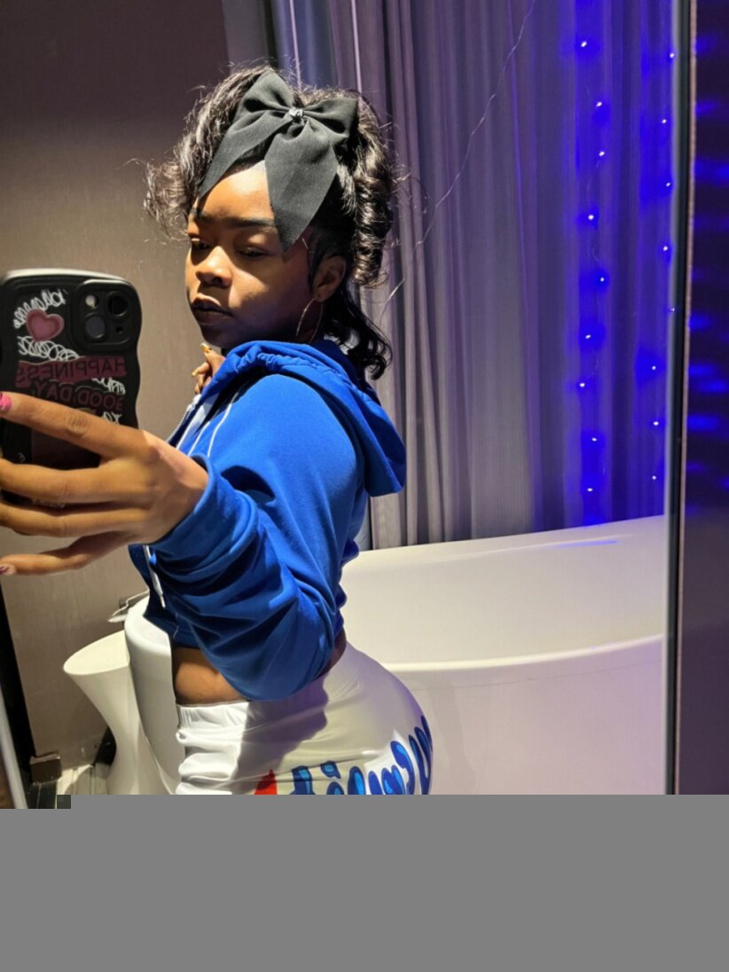 Simonewess (@simonewess), OnlyFans creator