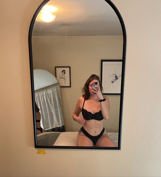 Simplysoaked (@simplysoaked), OnlyFans creator