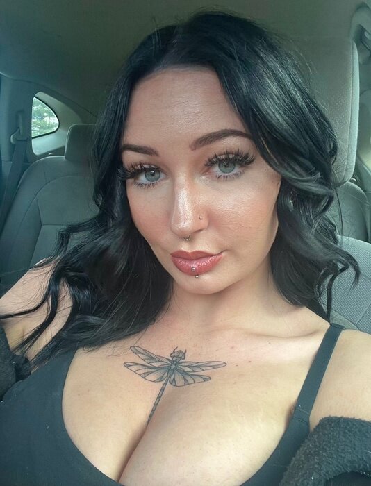 Siren1211 (@siren1211), OnlyFans creator