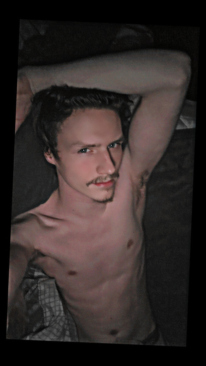 Skinnyboy719 (@skinnyboy719), OnlyFans creator