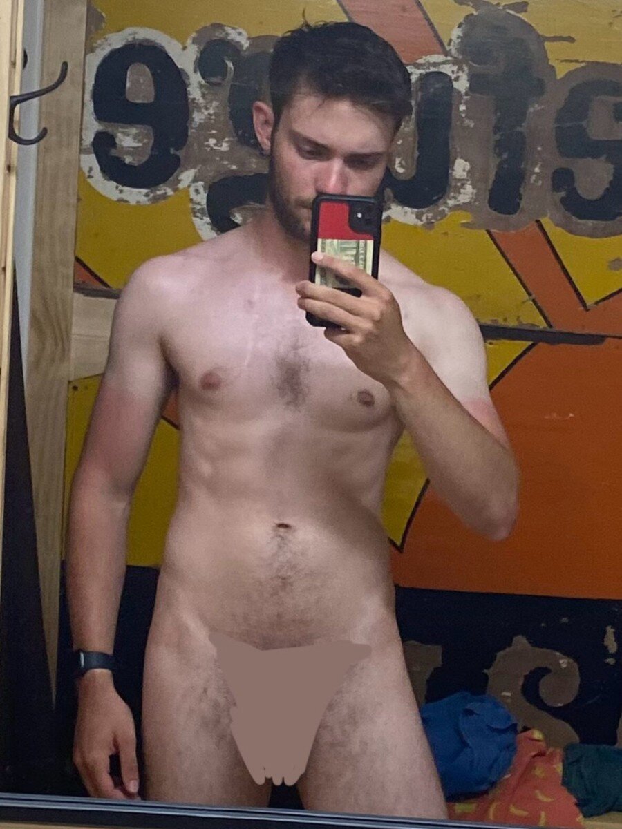 Skinnyengineer (@skinnyengineer), OnlyFans creator