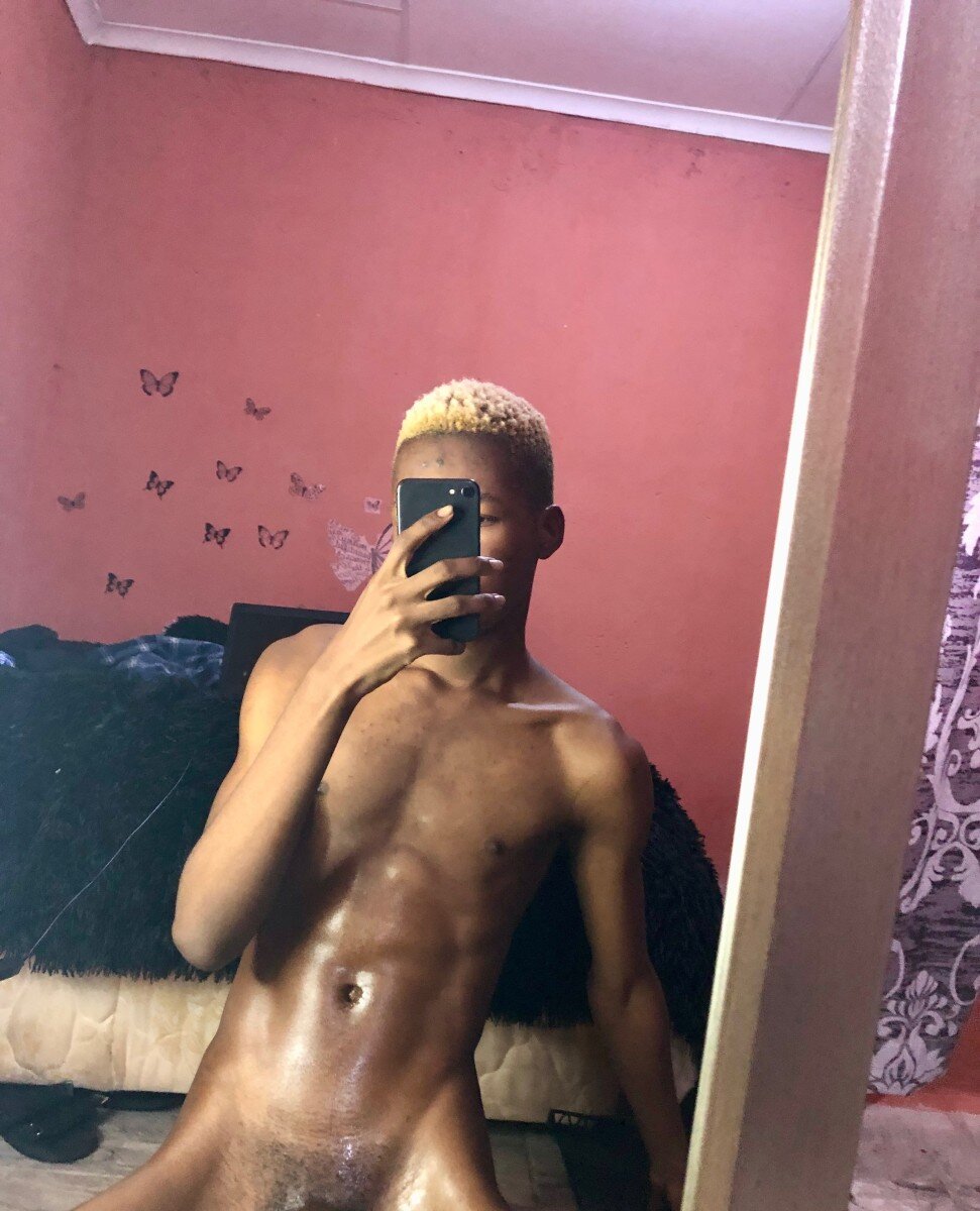 Skinnykiidd (@skinnykiidd), OnlyFans creator