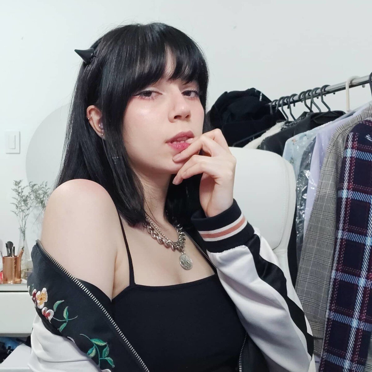 Skinnylovesu (@skinnyloves_u), OnlyFans creator