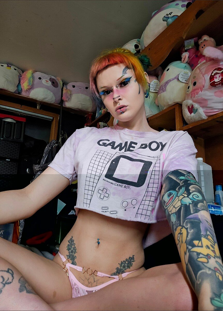 Skyburrito (@skyburrito), OnlyFans creator