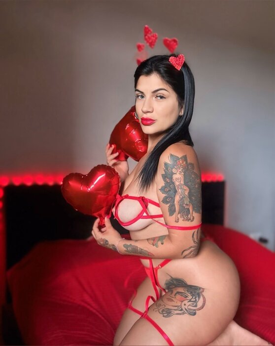 Skyhott (@skyhott), OnlyFans creator
