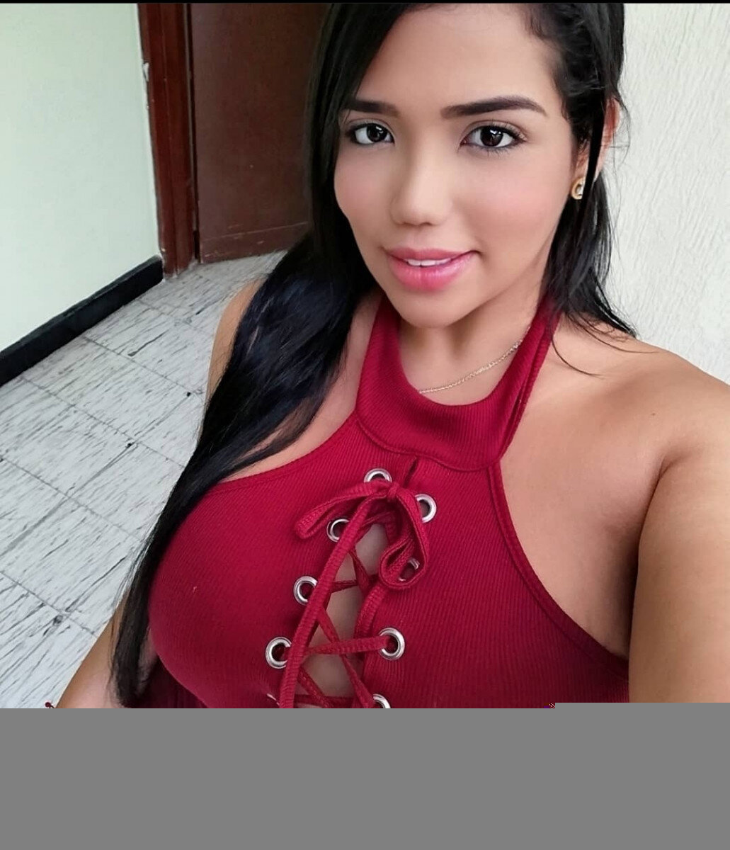 Skyxxxred (@skyxxxred), OnlyFans creator