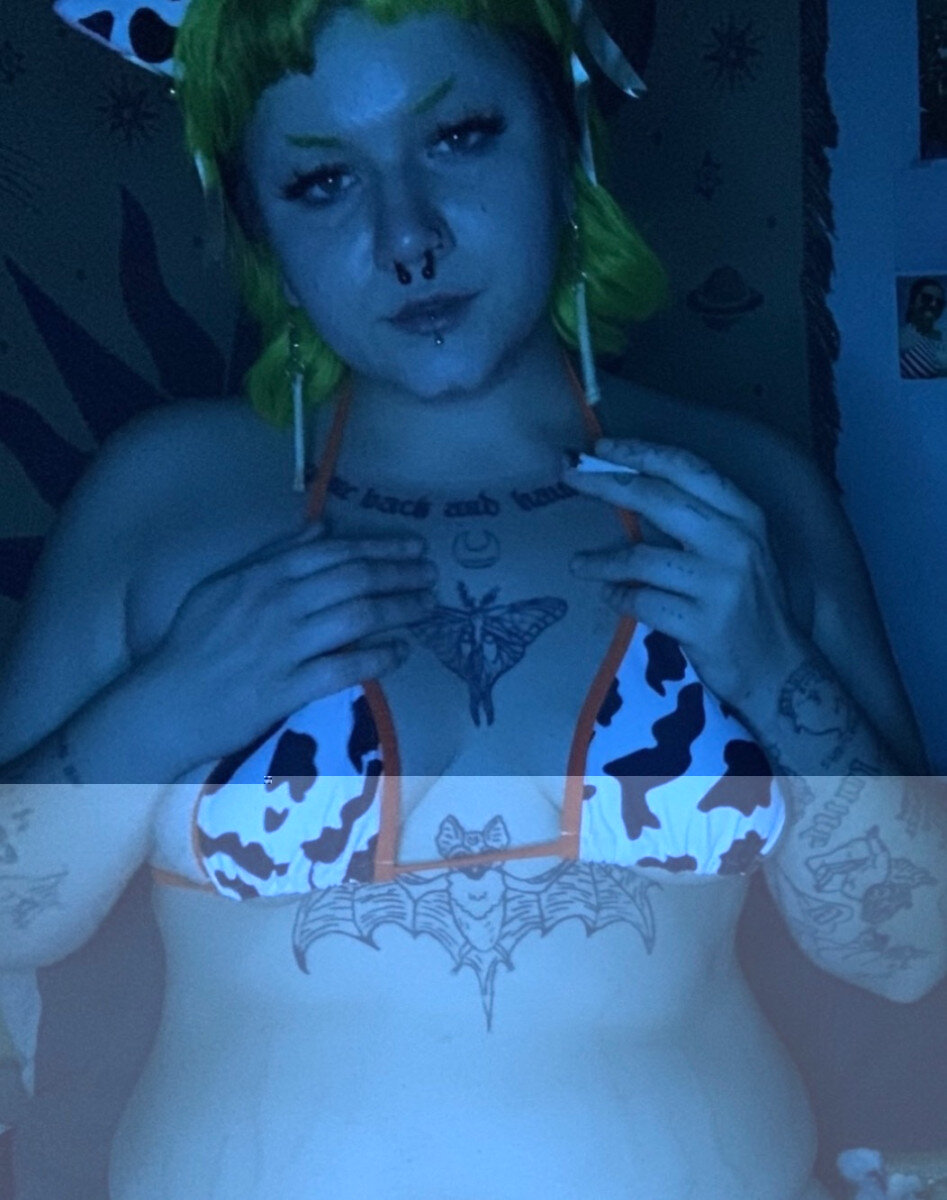 Slaughterbabie (@slaughterbabie), OnlyFans creator
