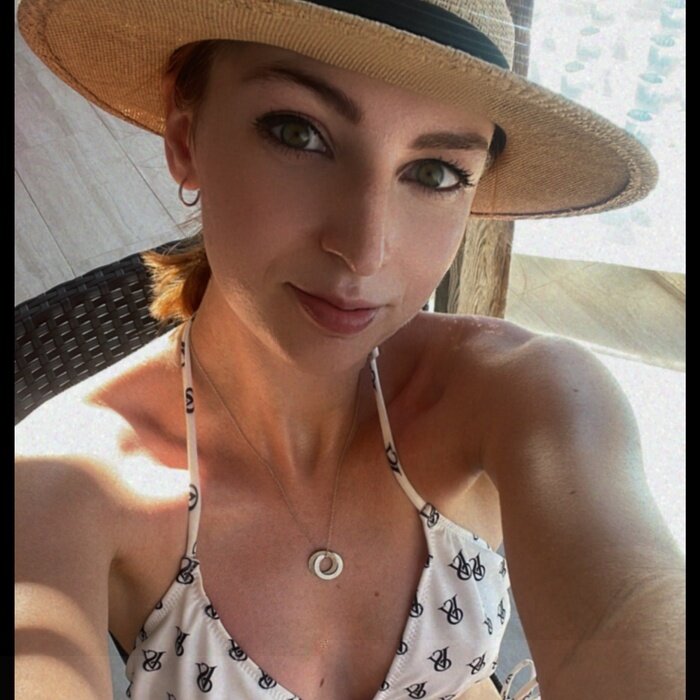 Sleepingbeauty57 (@sleepingbeauty57), OnlyFans creator