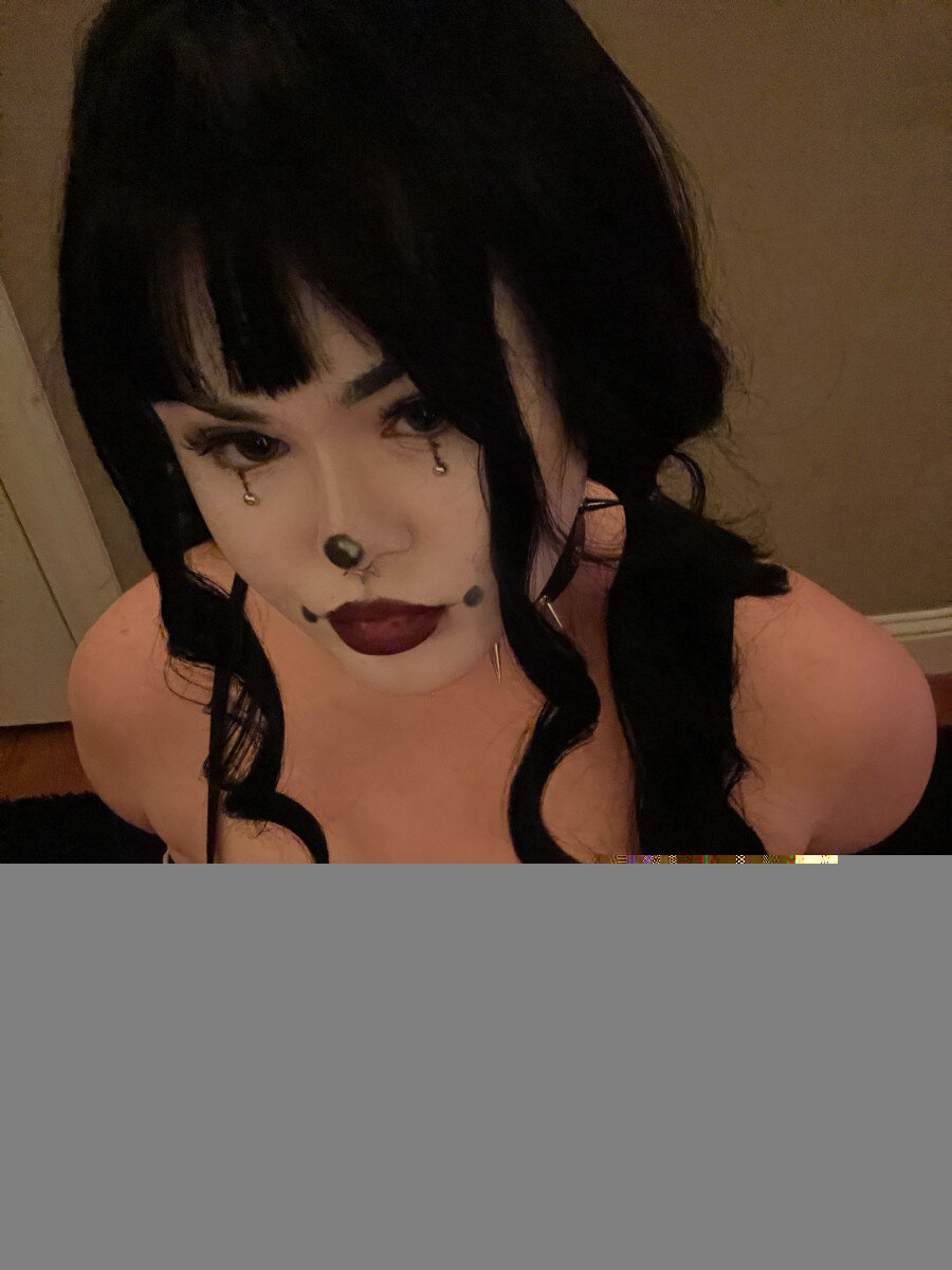 Slugm0mmy (@slugm0mmy), OnlyFans creator