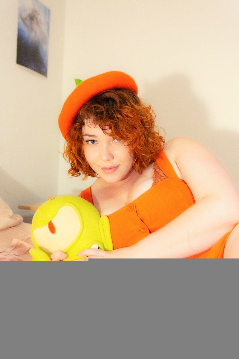 Sluthips (@sluthips), OnlyFans creator